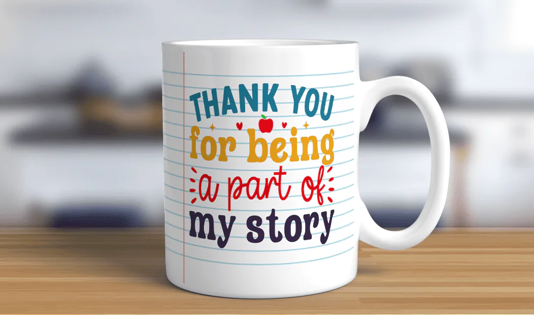 Tazas de Foto Personalizadas de Printerpix|Mamá y bebé sosteniendo una taza personalizada con diseño de dibujos animados de Printerpix con texto para papá|Taza de foto personalizada con imagen de bebé gateando con un mono de animal|Mamá e hija sosteniendo tazas de foto personalizadas con fotos familiares|Pareja besándose con tazas personalizadas con texto|Taza de foto personalizada con tu propia foto de un perro|||||