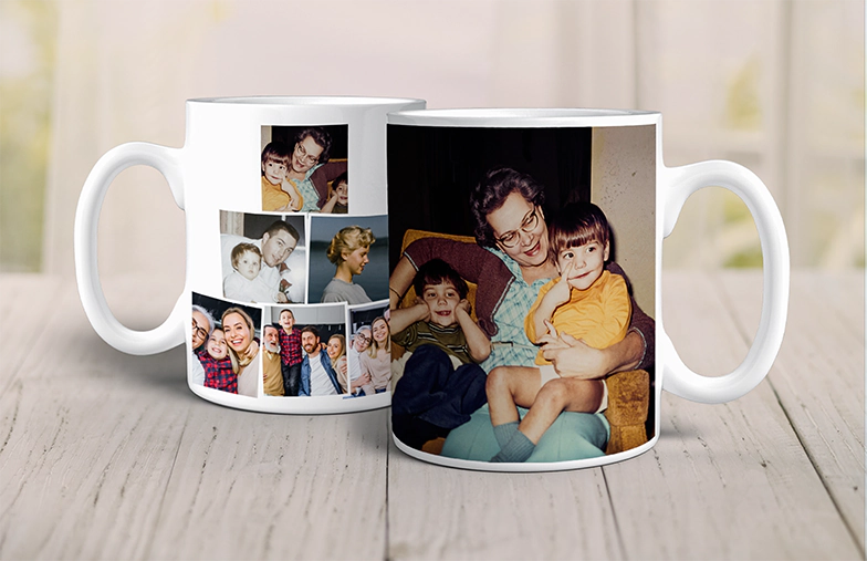 Tazas de Foto Personalizadas de Printerpix|Mamá y bebé sosteniendo una taza personalizada con diseño de dibujos animados de Printerpix con texto para papá|Taza de foto personalizada con imagen de bebé gateando con un mono de animal|Mamá e hija sosteniendo tazas de foto personalizadas con fotos familiares|Pareja besándose con tazas personalizadas con texto|Taza de foto personalizada con tu propia foto de un perro|||||