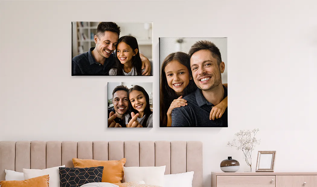 Impresiones en Lienzo Personalizadas de Printerpix|Impresión en lienzo collage de dos amigas encantadas|tamaños de impresión en lienzo|madre besando cariñosamente a su pequeño hijo en impresión en lienzo|pared de galería de impresiones en lienzo|Impresión en lienzo de una pareja disfrutando de sus vacaciones|||||