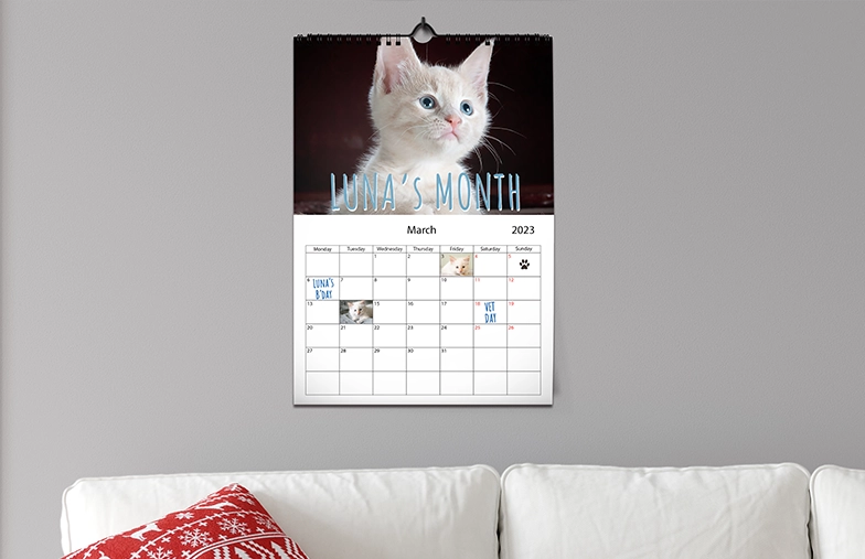 Calendario de pared A3 2020 colgado con diseño de foto personalizado por printerpix