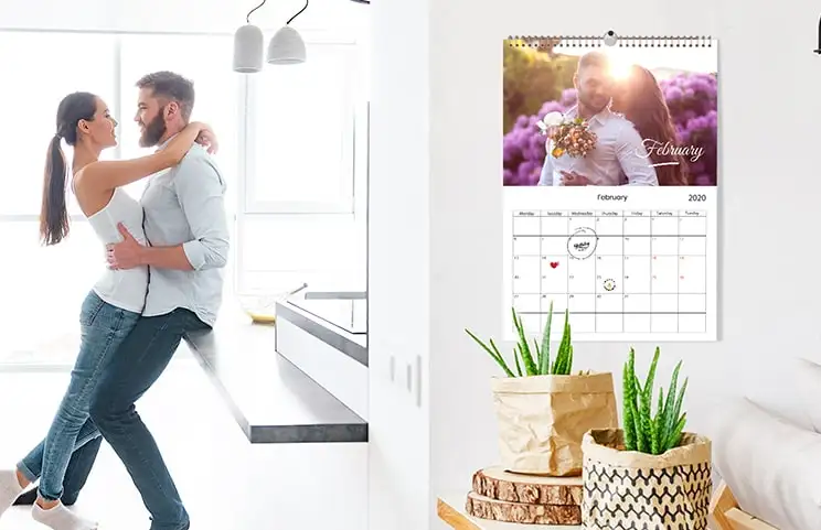 Calendario de pared A3 2020 colgado con diseño de foto personalizado de printerpix